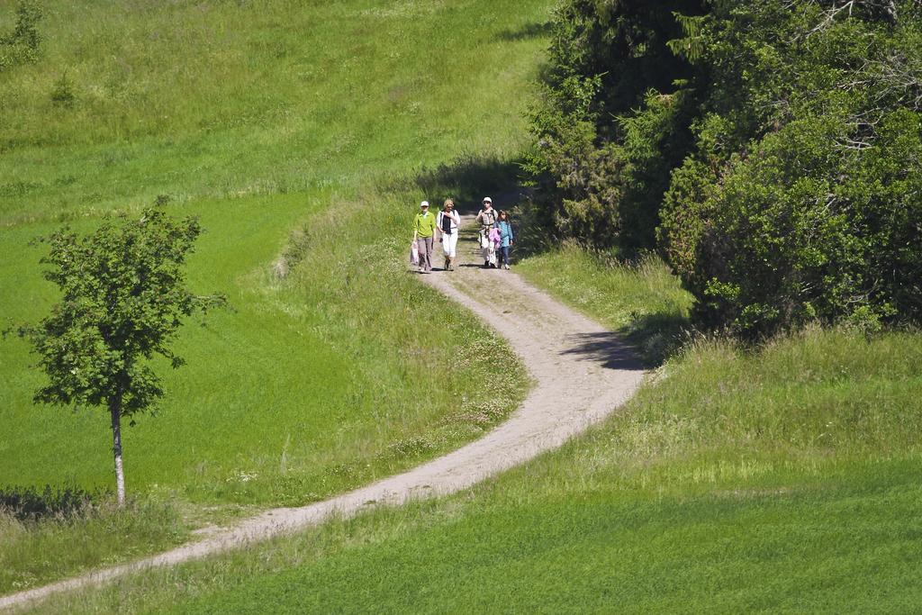 Runnvikens Pensionat Tystberga Bagian luar foto