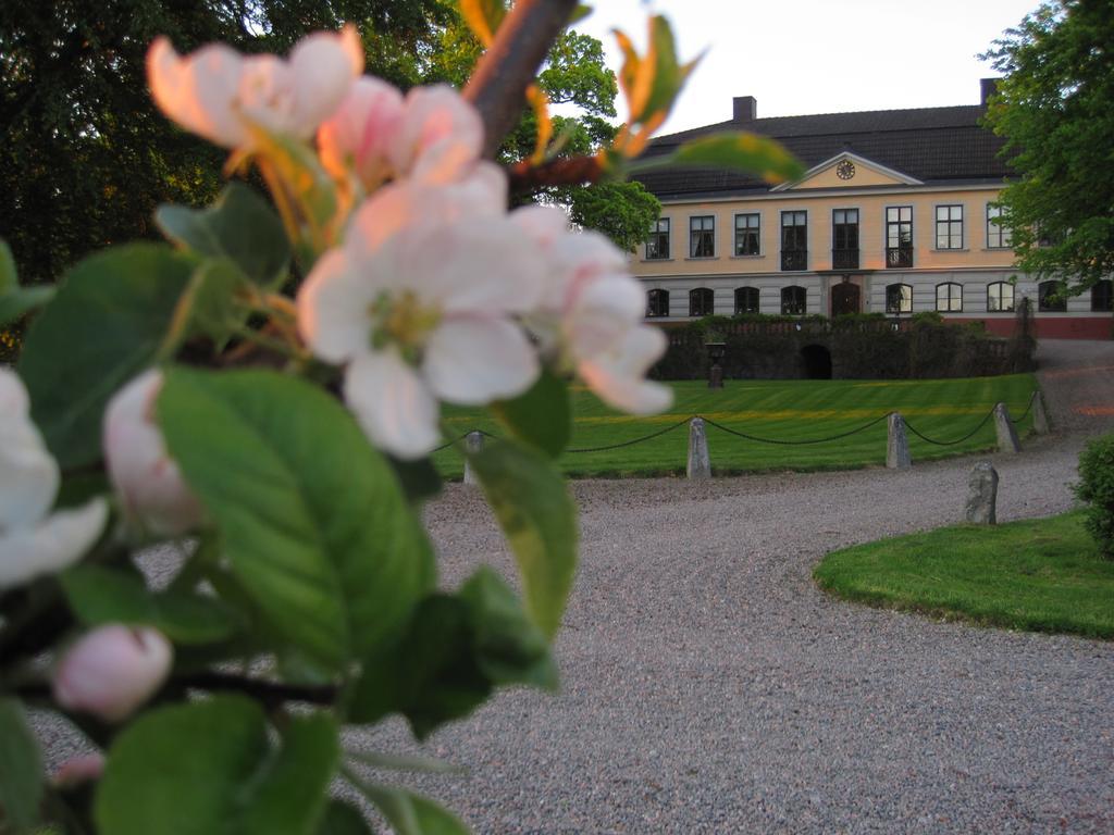 Runnvikens Pensionat Tystberga Bagian luar foto